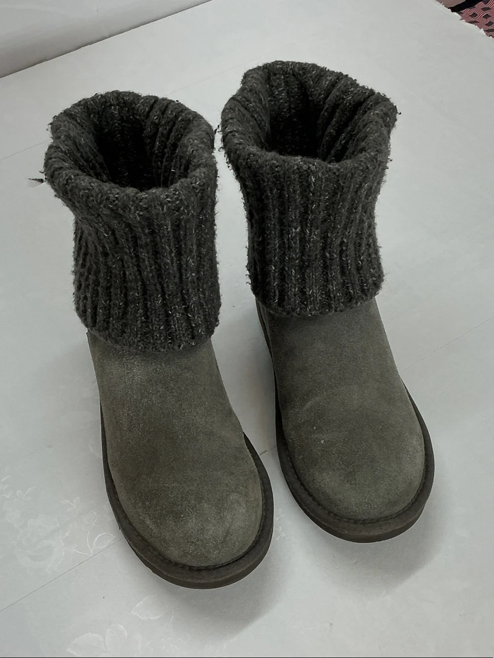 Cozy Knit Cuff Suede Booties - Gray